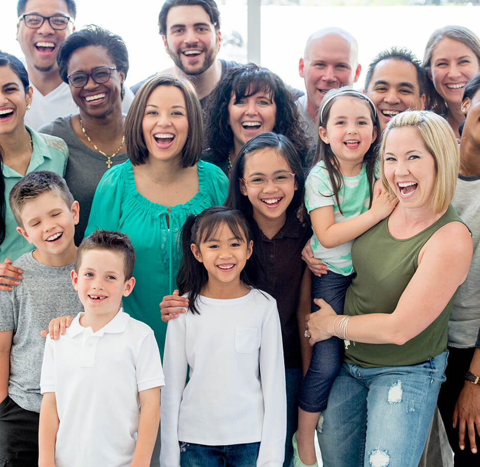 group-photo-with-smiling-face